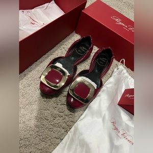 COPY - Roger Vivier Flats Patent  Leather. Made in Italy.